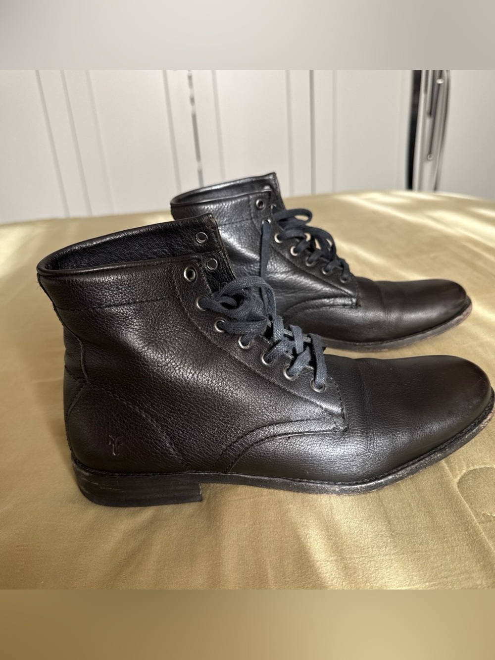 Frye Black Leather Lace-Up Ankle Combat Boots Size 10